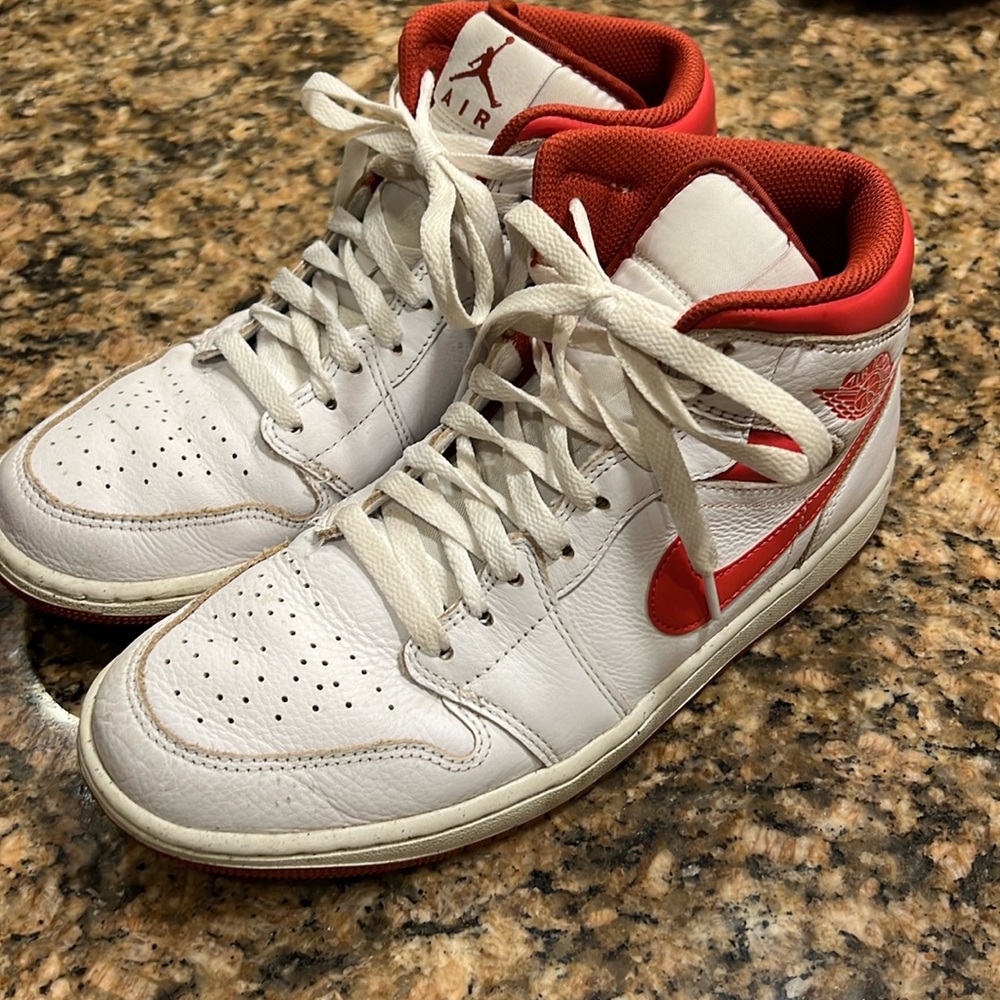 Nike Air Jordan Retro men’s size 8